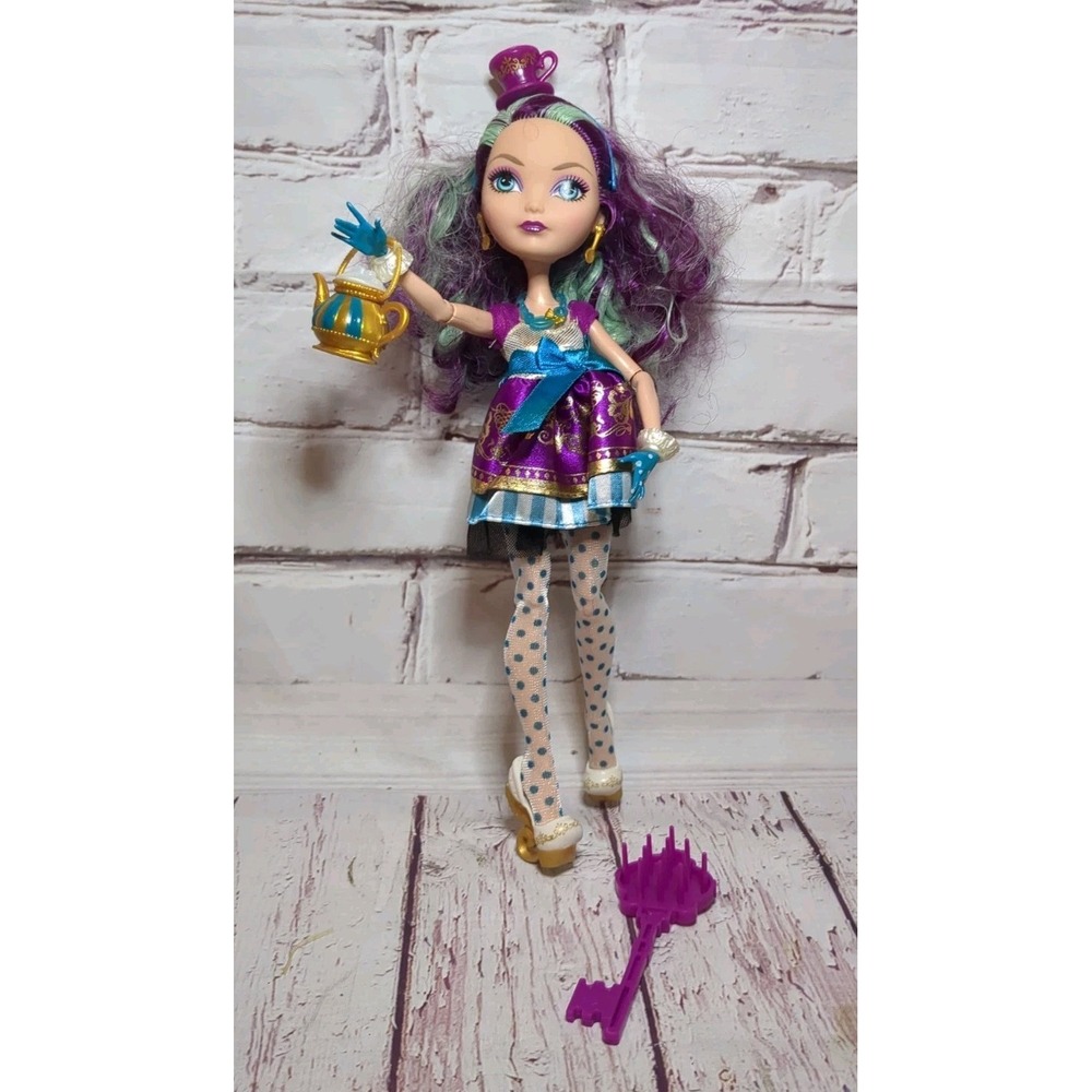 Mattel Ever After High Madeline Hatter First Chapter Wave Doll